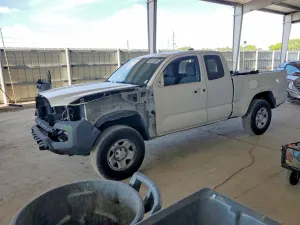Toyota Tacoma 2.7L 4 2020