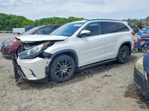 Toyota Highlander 3.5L 6 2018