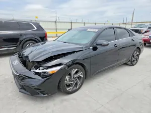 Hyundai Elantra 2.0L 4 2025