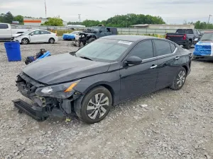 Nissan Altima 2.5L 4 2022