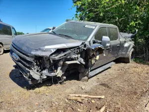 Ford F-350 6.7L 8 2022