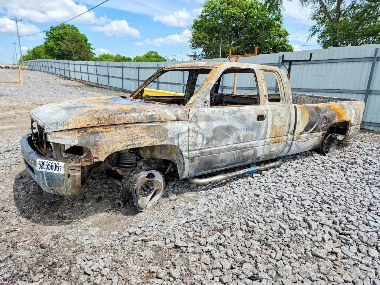 Dodge RAM 5.9L 8 2000