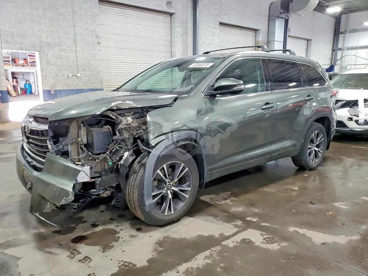 Toyota Highlander 3.5L 6 2016