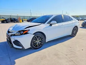 Toyota Camry 2.5L 4 2021