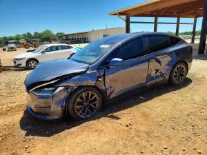 Tesla Model X 2022