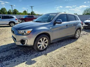 Mitsubishi Outlander 2.0L 4 2015
