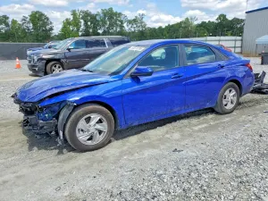 Hyundai Elantra 2.0L 4 2025