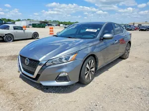 Nissan Altima 2.5L 4 2021
