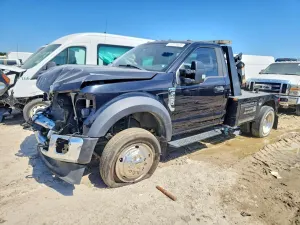 Ford F-450 7.3L 8 2020