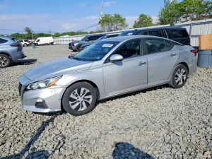 Nissan Altima 2.5L 4 2020