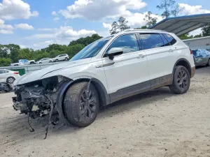 Volkswagen Tiguan 2.0L 4 2024