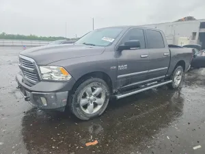 RAM 1500 5.7L 8 2015