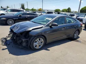 Hyundai Elantra 2.0L 4 2020