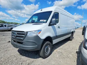 Mercedes-Benz Sprinter 2.0L 4 2025