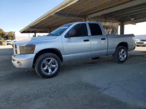 Dodge RAM 5.7L 8 2006