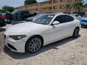 Alfa Romeo Giulia 2.0L 4 2017