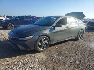 Hyundai Elantra 2.0L 4 2024