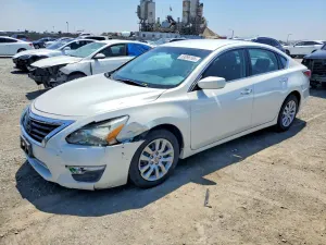 Nissan Altima 2.5L 4 2015