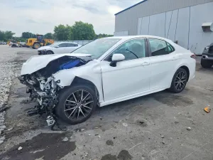 Toyota Camry 2.5L 4 2021