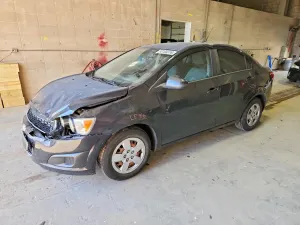 Chevrolet Aveo (Sonic) 1.8L 4 2014