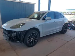 Porsche Macan 2.0L 4 2025