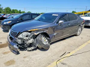Lexus LS 4.6L 8 2012