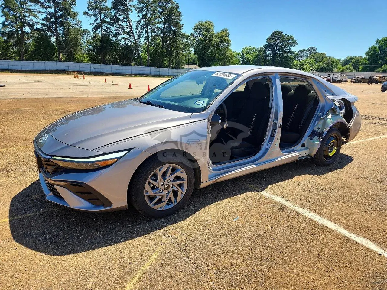 Hyundai Elantra 2.0L 4 2024
