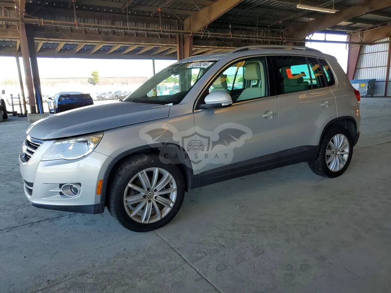 Volkswagen Tiguan 2.0L 4 2011