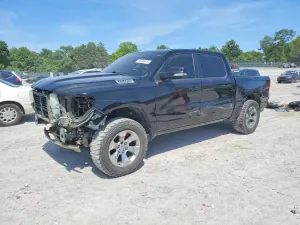 RAM 1500 5.7L 8 2019
