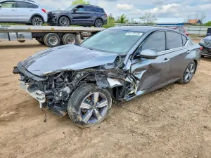 Nissan Altima 2.5L 4 2020