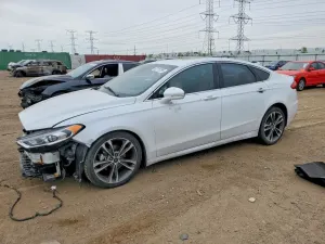 Ford Fusion 2.0L 4 2019
