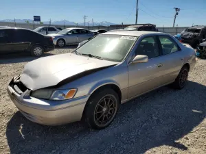 Toyota Camry 2.2L 4 1997