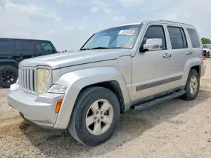 Jeep Liberty 3.7L 6 2011
