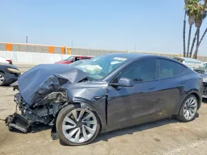 Tesla Model Y 2026