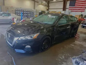 Nissan Altima 2.5L 4 2020