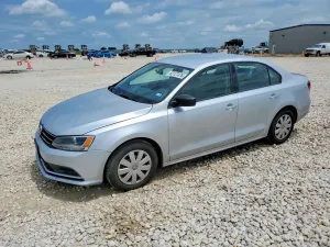 Volkswagen Jetta 1.4L 4 2016