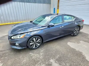 Nissan Altima 2.5L 4 2021