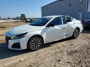 Nissan Altima 2.5L 4 2025