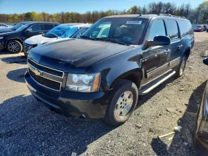 Chevrolet Suburban 5.3L 8 2013