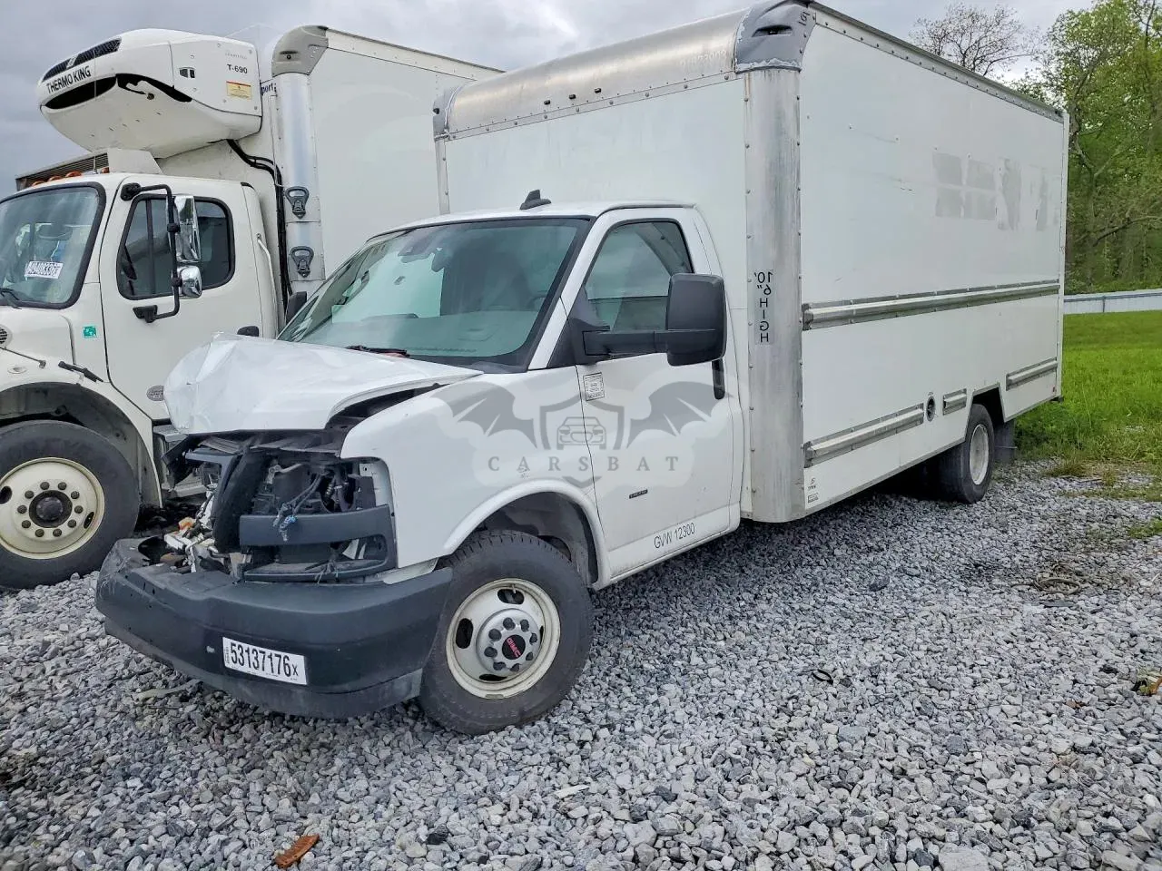 GMC Savana 6.6L 8 2021