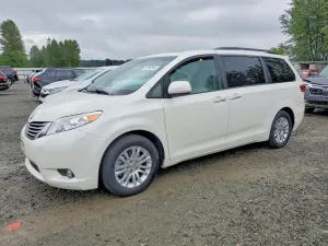 Toyota Sienna 3.5L 6 2017