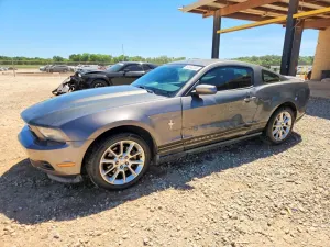 Ford Mustang 3.7L 6 2011