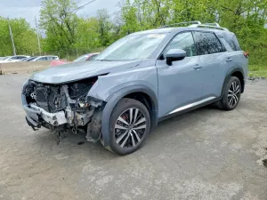 Nissan Pathfinder 3.5L 6 2025