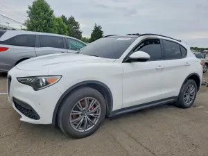 Alfa Romeo Stelvio 2.0L 4 2022