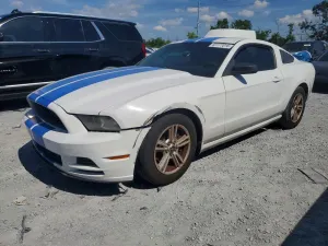 Ford Mustang 3.7L 6 2014