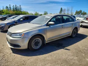 Volkswagen Jetta 2.0L 4 2012