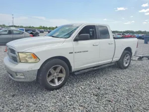 Dodge RAM 5.7L 8 2011