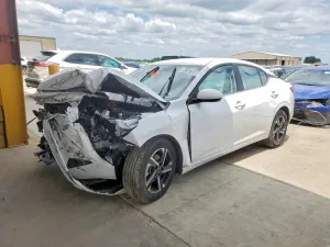 Nissan Sentra 2.0L 4 2025