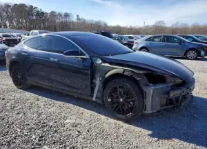 Tesla Model S 2013