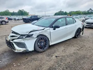 Toyota Camry 2.5L 4 2022